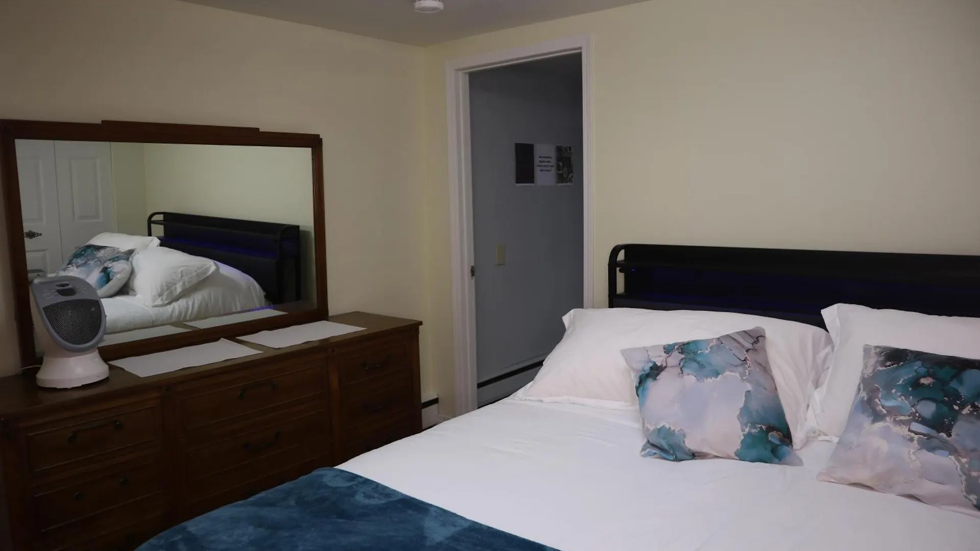 Calgary'S Home Cinema Retreat 加拿大
