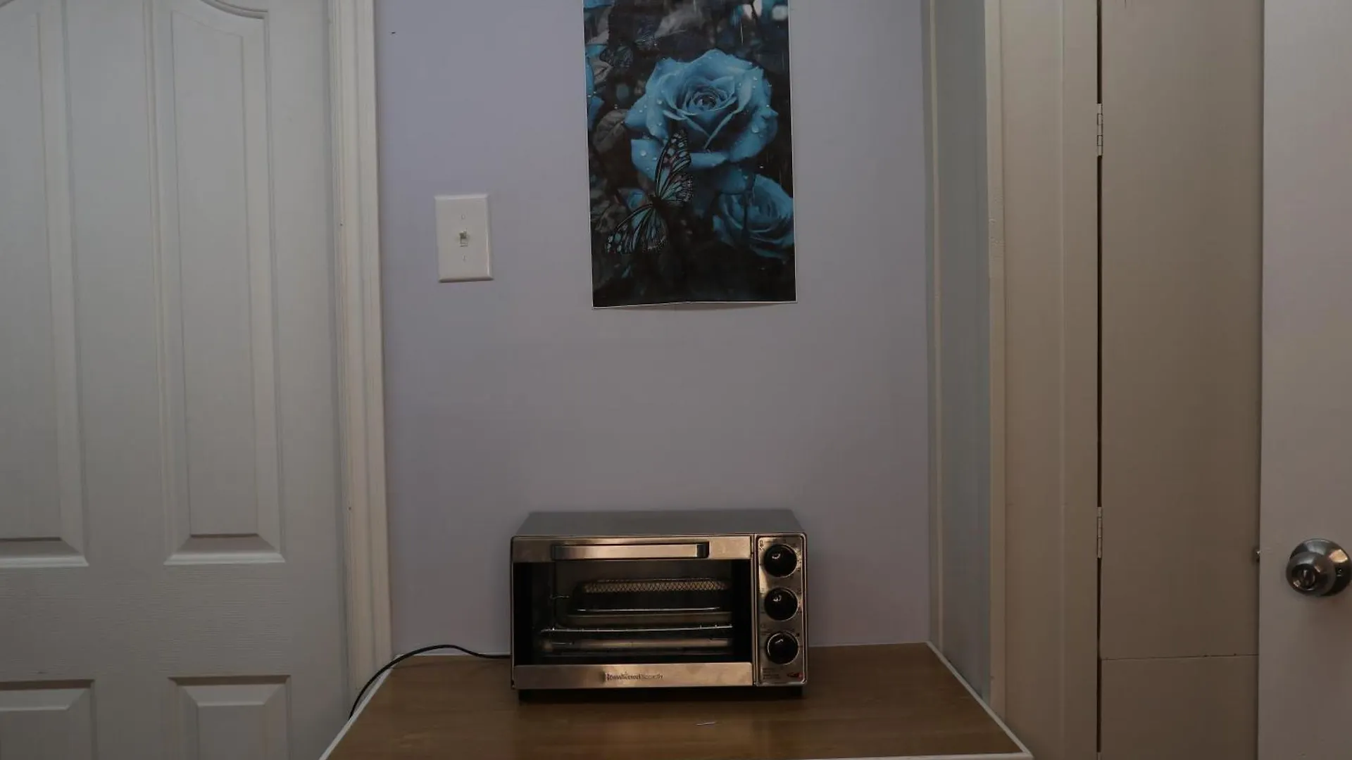 Calgary'S Home Cinema Retreat 公寓